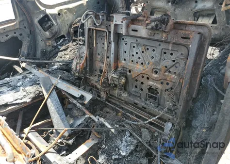 2015 Jeep Grand Cherokee Summit из США, поврежденный, VIN 1C4RJFJGXFC815431